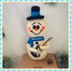 Снежен човек с китара - Коледна декорация