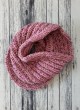 Розов дамски луксозен ръчно плетен зимен шал "Драгана" Тийнейджърски снуд Handmade 